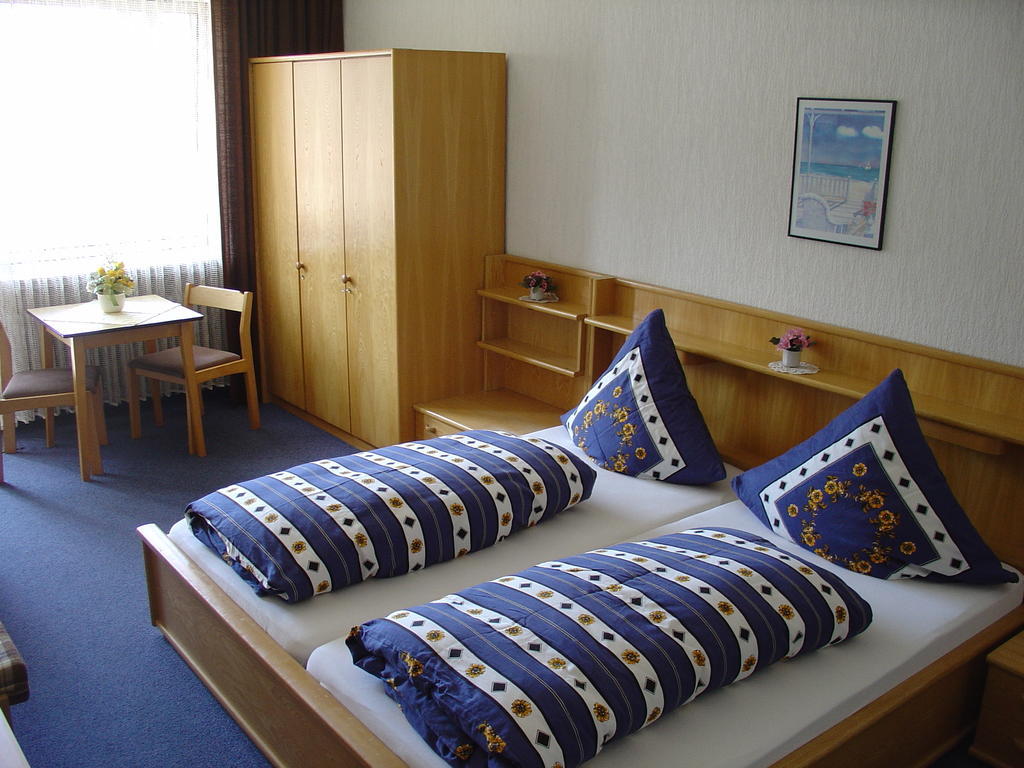 Hotel Haus Mowe Cochem Room photo